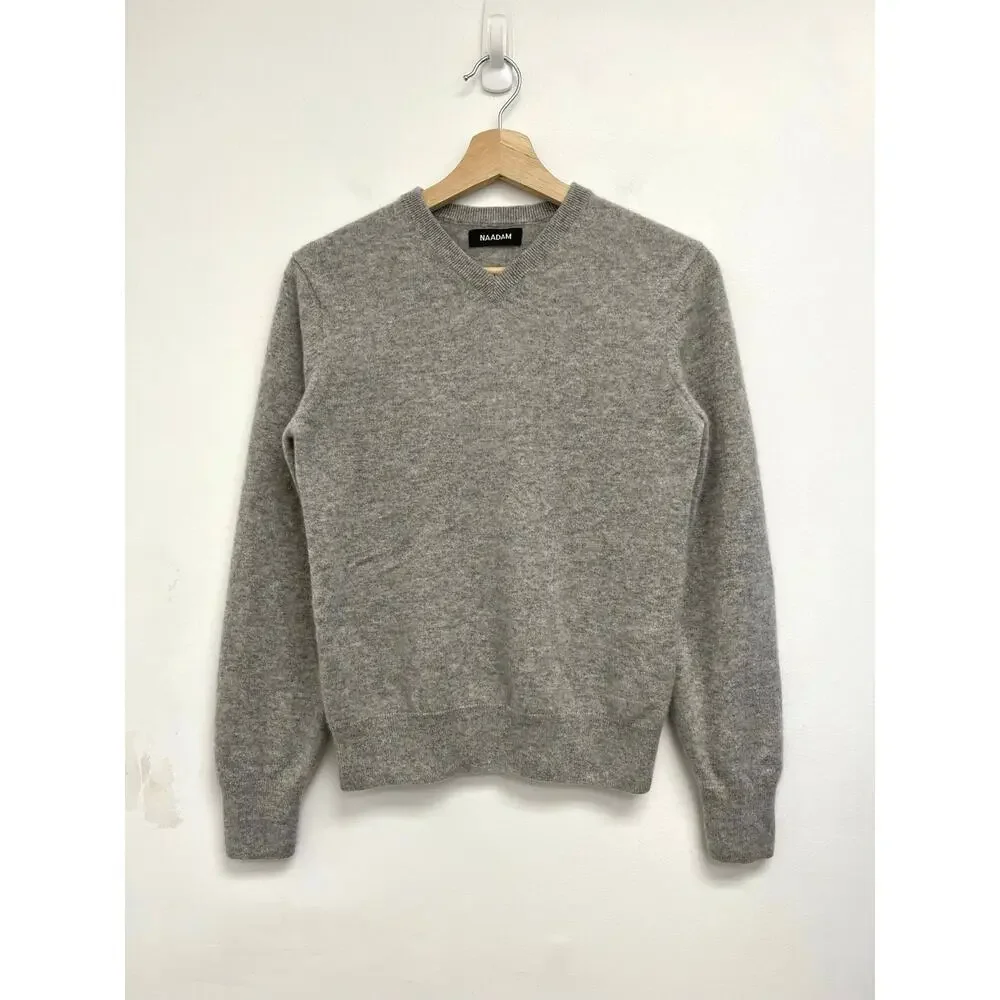 Naadam Men’s 100% Cashmere V-Neck Classic Basic Luxury Soft Sweater - Small